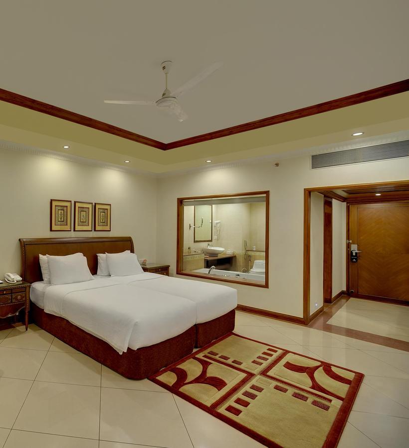 Mayfair Convention Bhubaneswar Exterior foto